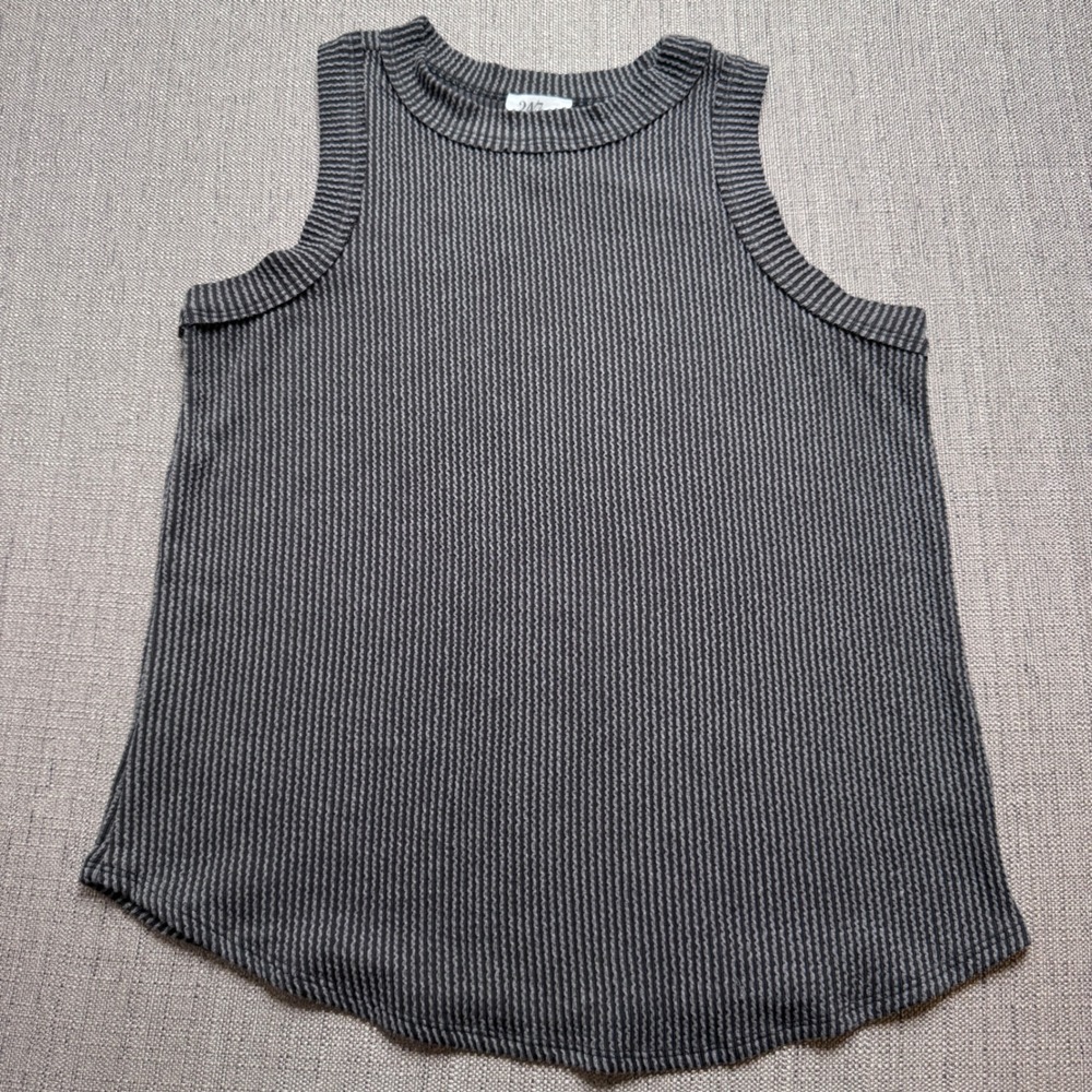 Maurices 24/7 Womens Medium Grey Black Textured Stripe Sleeveless Tank Top